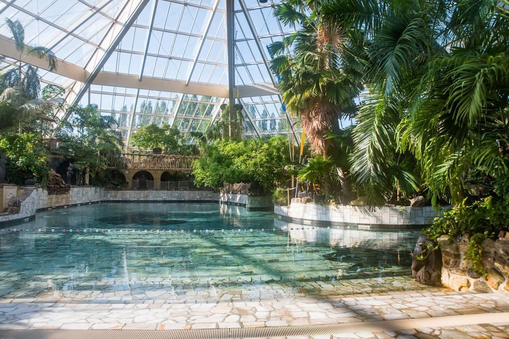 ホテル Center Parcs De Eemhof ゼーウォルデ エクステリア 写真