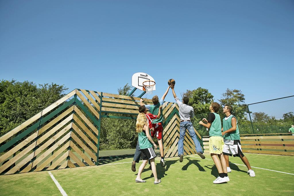 ホテル Center Parcs De Eemhof ゼーウォルデ エクステリア 写真